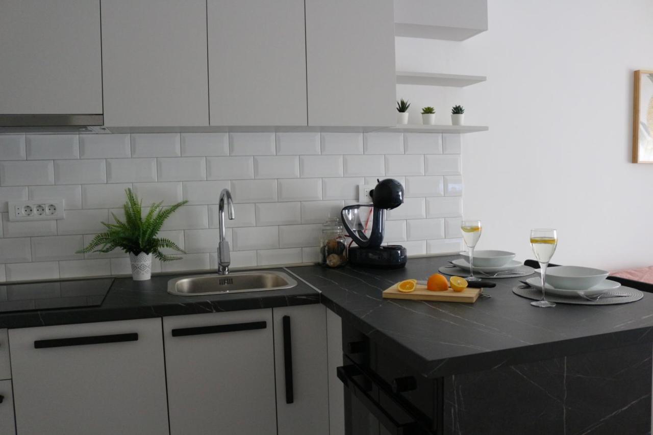 Luca, Digital Nomad Getaway Studio Apartment Загреб Екстериор снимка