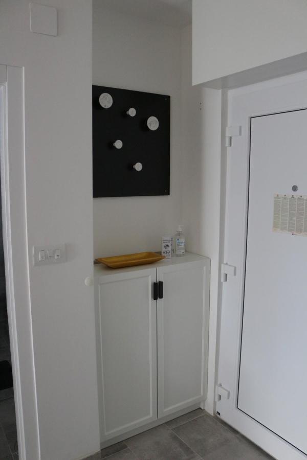 Luca, Digital Nomad Getaway Studio Apartment Загреб Екстериор снимка