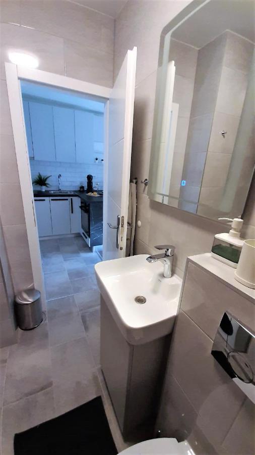 Luca, Digital Nomad Getaway Studio Apartment Загреб Екстериор снимка